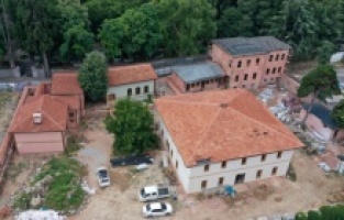 Bursa'nın 400 yıllık mevlevihanesi küllerinden doğuyor