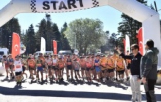 Osmangazi’de “15 Temmuz” Dağ Koşusu