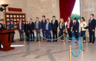 Genç Sanayiciler ATA'nın huzurunda