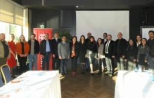 TOSYÖV Bursa dijitalleşmeyi masaya yatırdı…