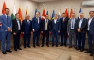 Kosovalı Bakan’dan BALKANTÜRKSİAD’a ziyaret