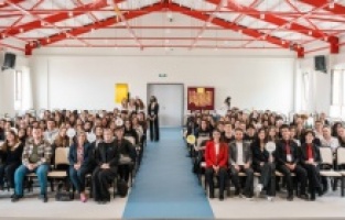 “Önce İnsan” projesiyle gençlik haklarına dikkat çekildi