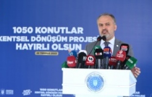 1050 Konutlar’da dönüşüm, yıkımla başladı