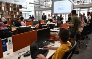 Gençler Bursa’nın geleceğini kodluyor