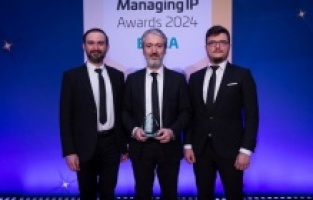 Erdem Kaya Patent Londra'dan ödülle döndü