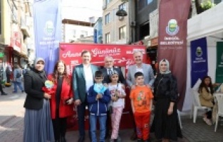 Anneler Günü İnegöl Belediyesi İle Renklendi