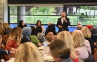 Başkan Yılmaz Bursalı kadın muhtarlarla buluştu