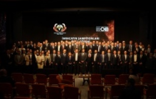 Otomotivde İhracatın Şampiyonları ödül aldı