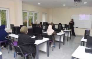 Yıldırım Belediyesi’nden hem eğitim hem iş