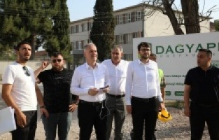 Akhisar spor salonu yükseliyor