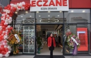 Büşra Sırakaya Eczanesi yeni yerinde