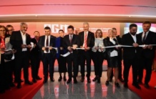 Osmangazi Gösteri Merkezi ve Nikah Evi açıldı