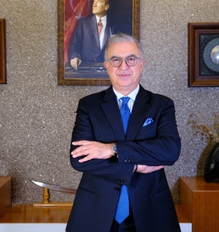 Hekimlik büyük fedakarlıklar gerektiren bir yaşam biçimidir