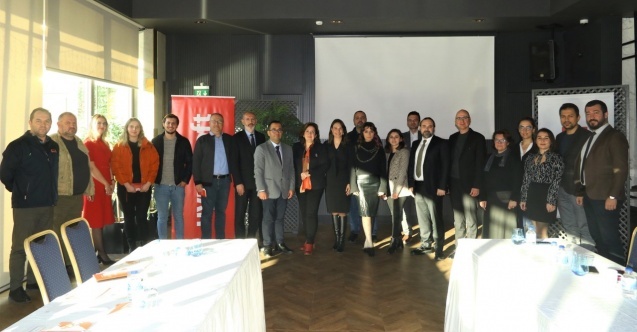 TOSYÖV Bursa dijitalleşmeyi masaya yatırdı…