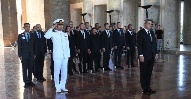 GESİAD'dan Anıtkabir'e ziyaret