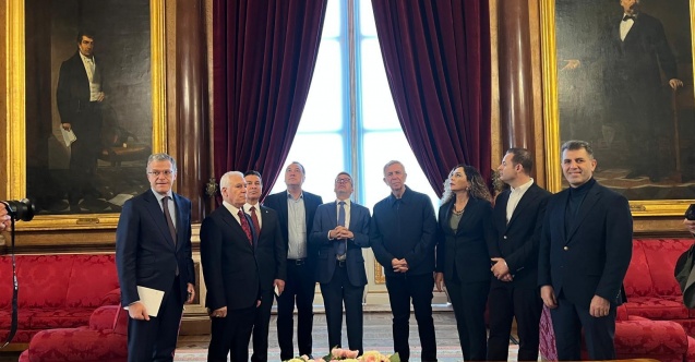 Başkan Bozbey Avrupa'da tarihi kent modelini inceledi